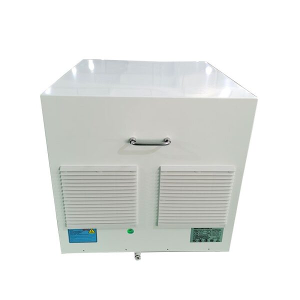 Oxygen Concentrator - 20 LPM (with housing case)